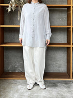 ROBE de PEAU / PETIT COL BLOUSE (LIGHT GRAY)