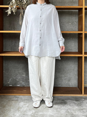 ROBE de PEAU / PETIT COL BLOUSE (LIGHT GRAY)