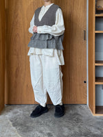 tumugu / オーガニックコットンコーデュロイ ティンカーパンツ（IVORY）