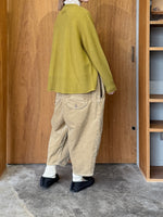 tumugu / オーガニックコットンコーデュロイ ティンカーパンツ（BEIGE）