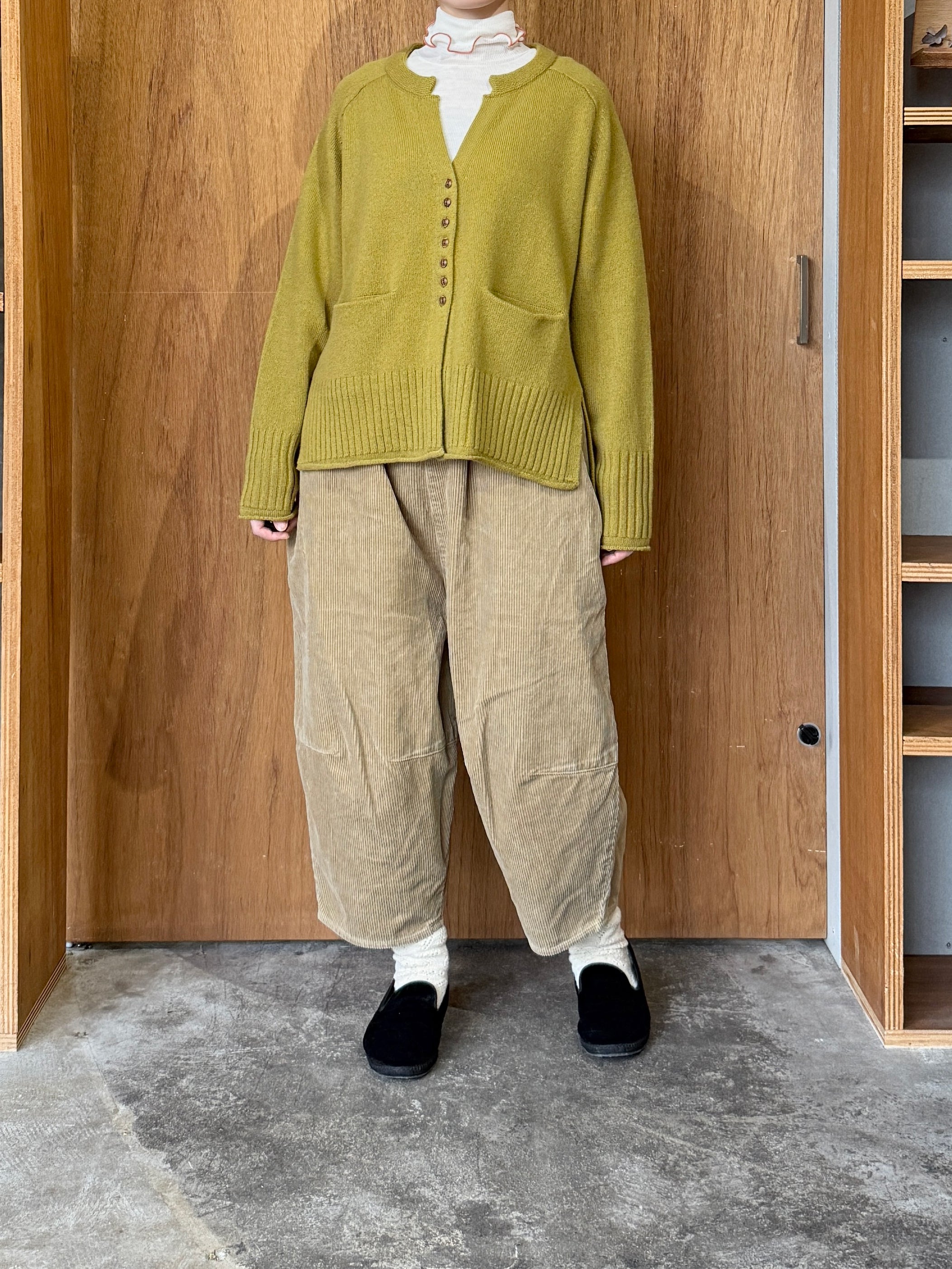 tumugu / オーガニックコットンコーデュロイ ティンカーパンツ（BEIGE）