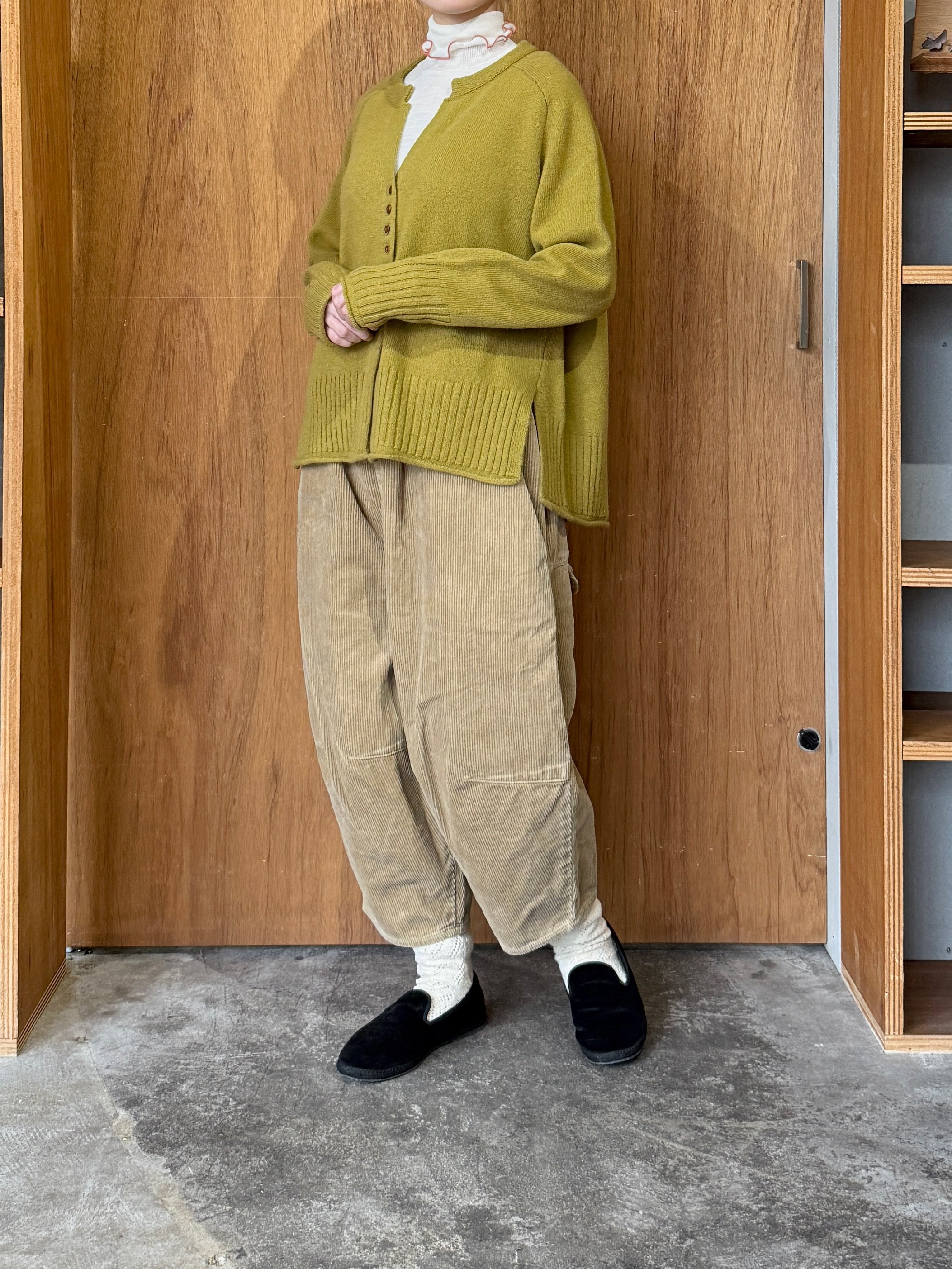 tumugu / オーガニックコットンコーデュロイ ティンカーパンツ（BEIGE）