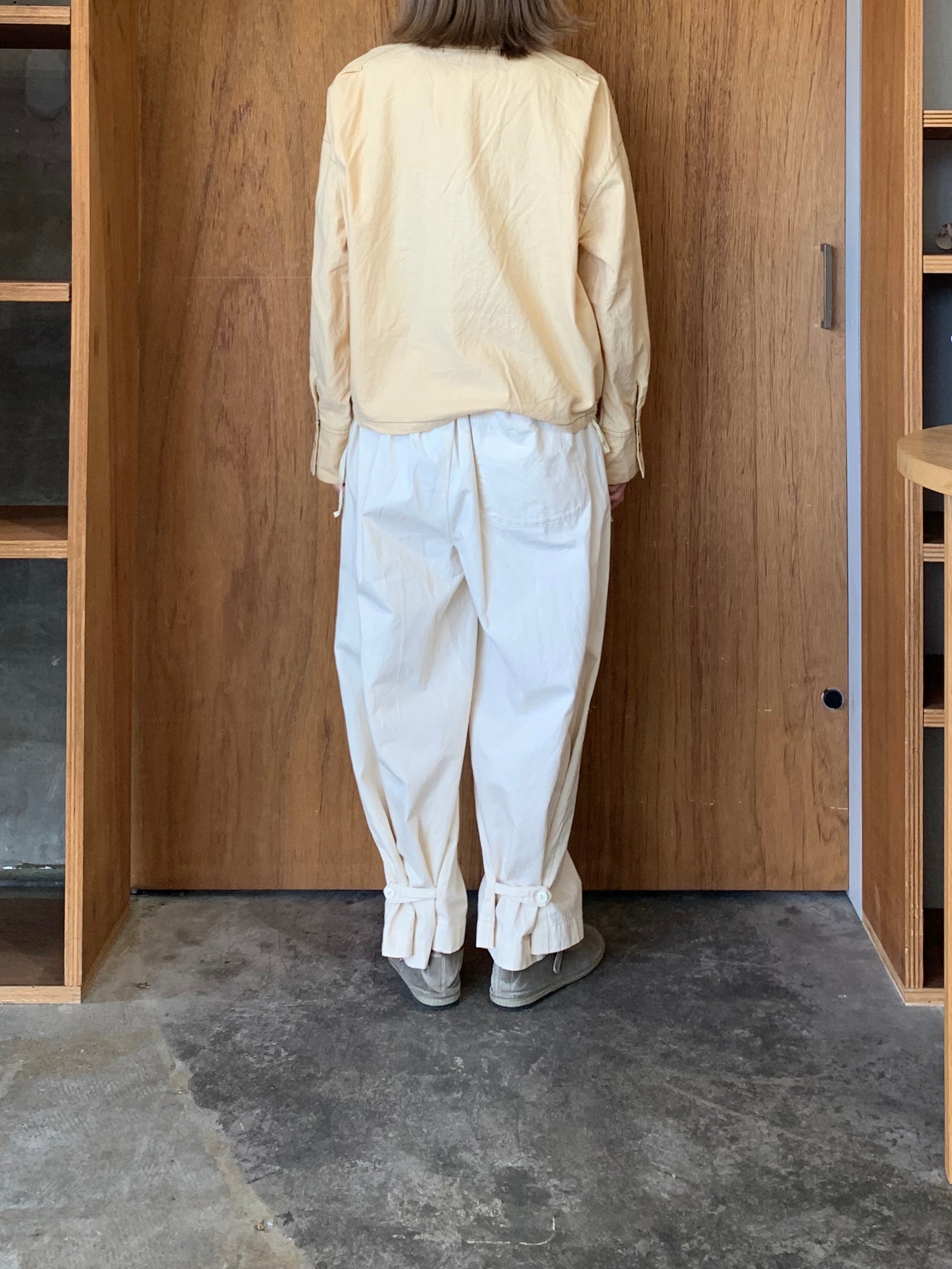 Vlas Blomme / Historical Cloth ステッチヨークブラウス