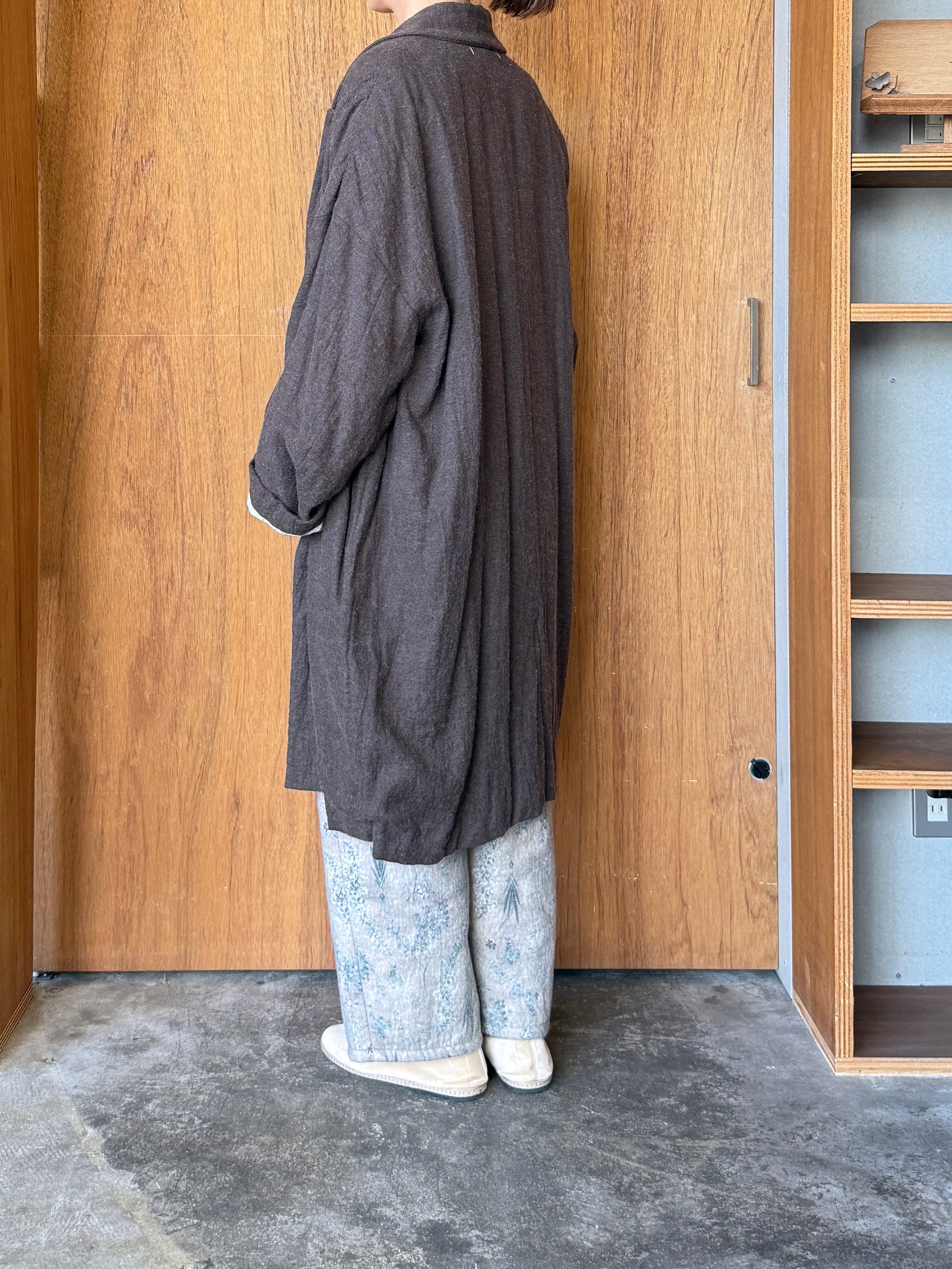 qiri / old letter flowers curve pants (ベージュ)