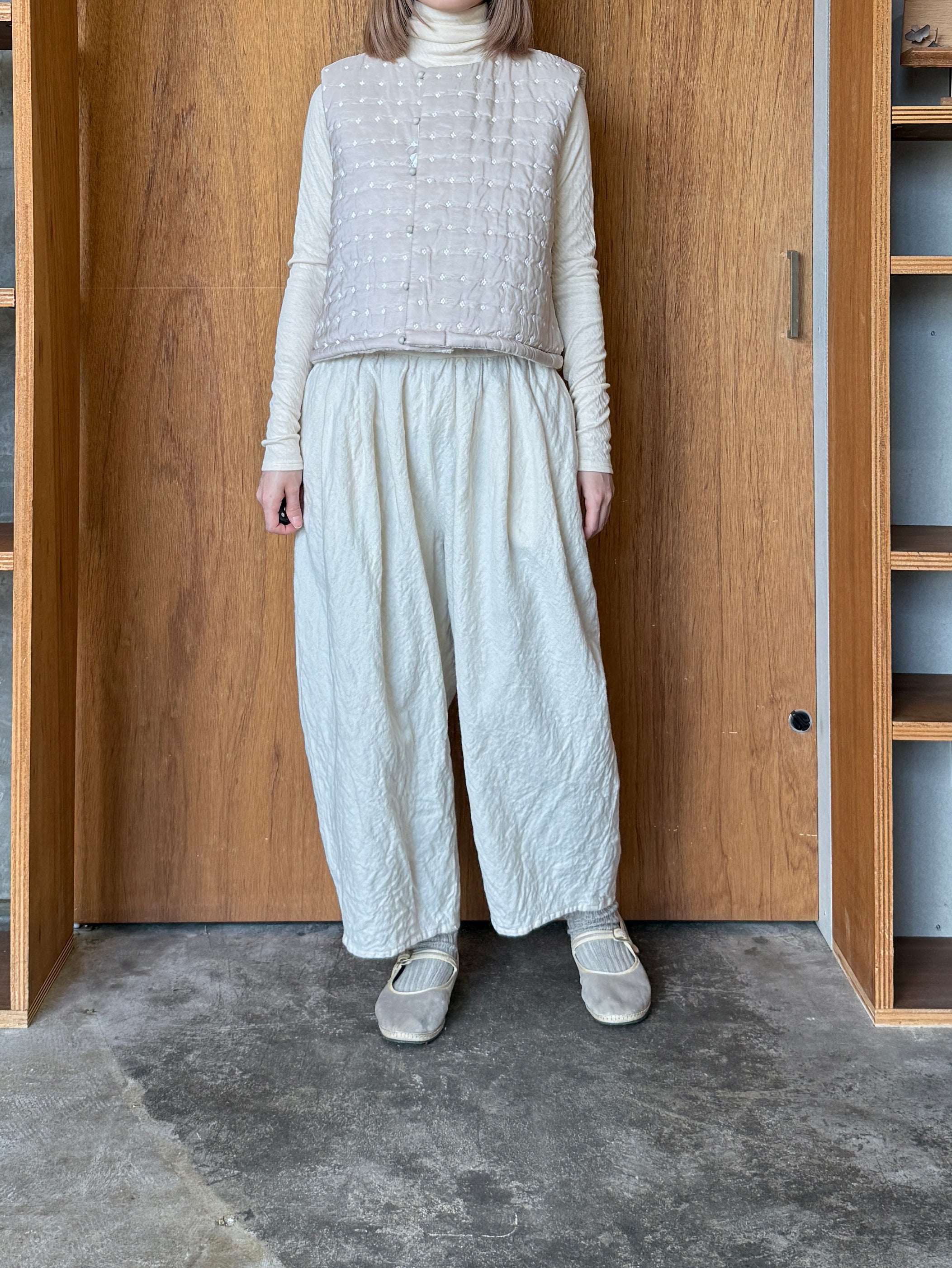 qiri / flower dot quilt JQ short reversible vest (ライトピンク)