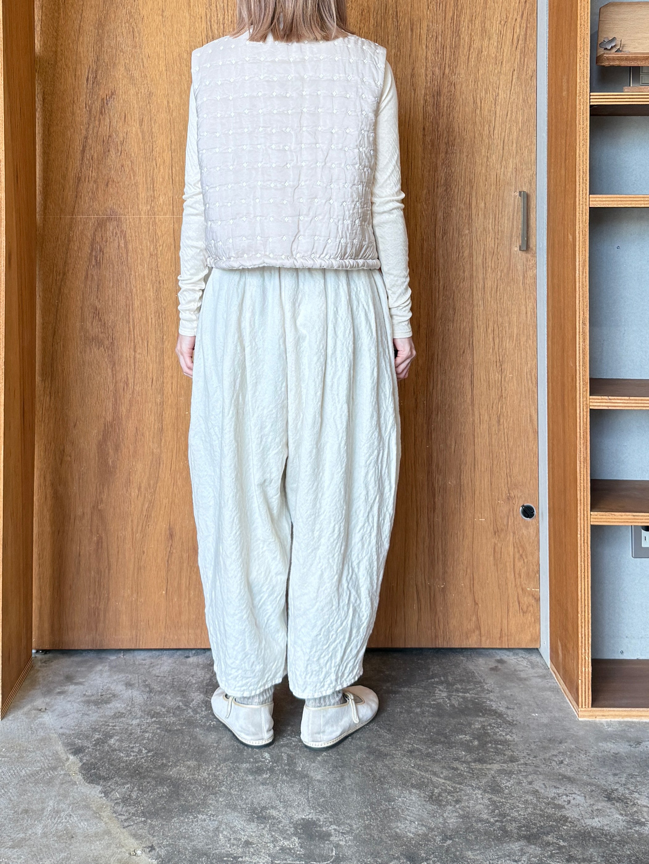 qiri / flower dot quilt JQ short reversible vest (ライトピンク)