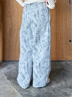 qiri / old letter flowers curve pants (グレー)