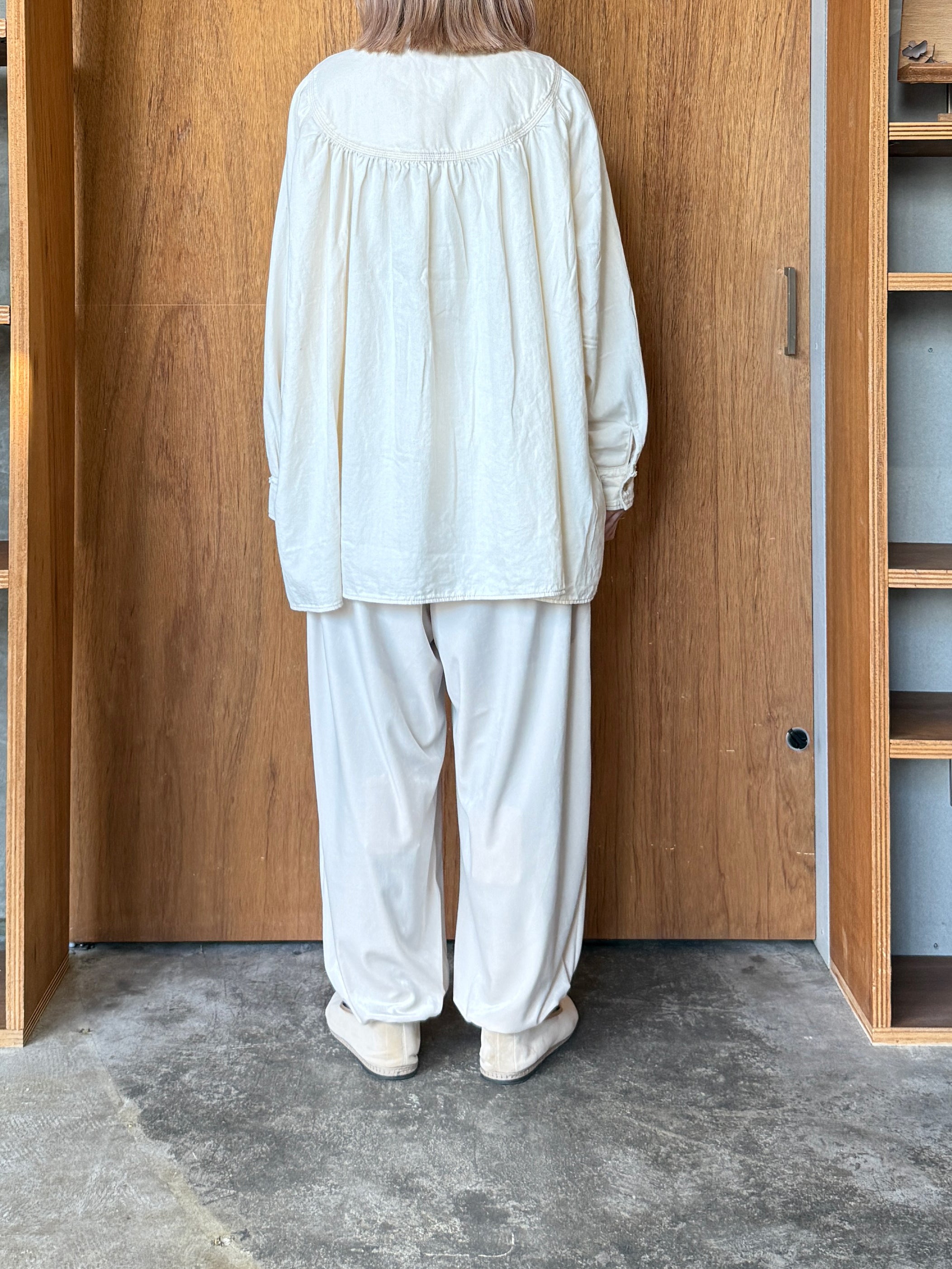 ROBE de PEAU / SNOW VELOUR PANTS (IVORY)