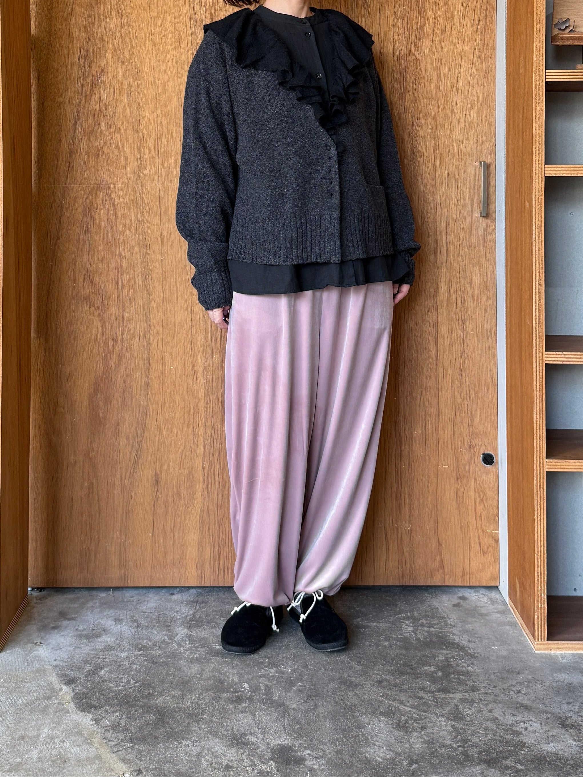 ROBE de PEAU / SNOW VELOUR PANTS (GRAYISH PINK)