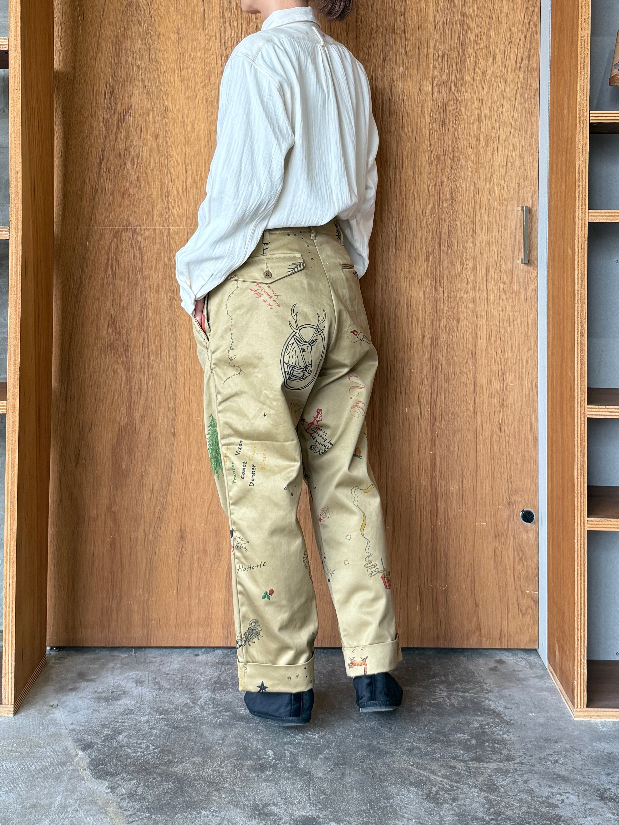 ASEEDONCLÖUD / Study uniform slacks（Beige）
