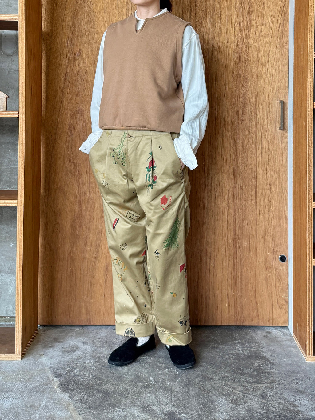 ASEEDONCLÖUD / Study uniform slacks（Beige）