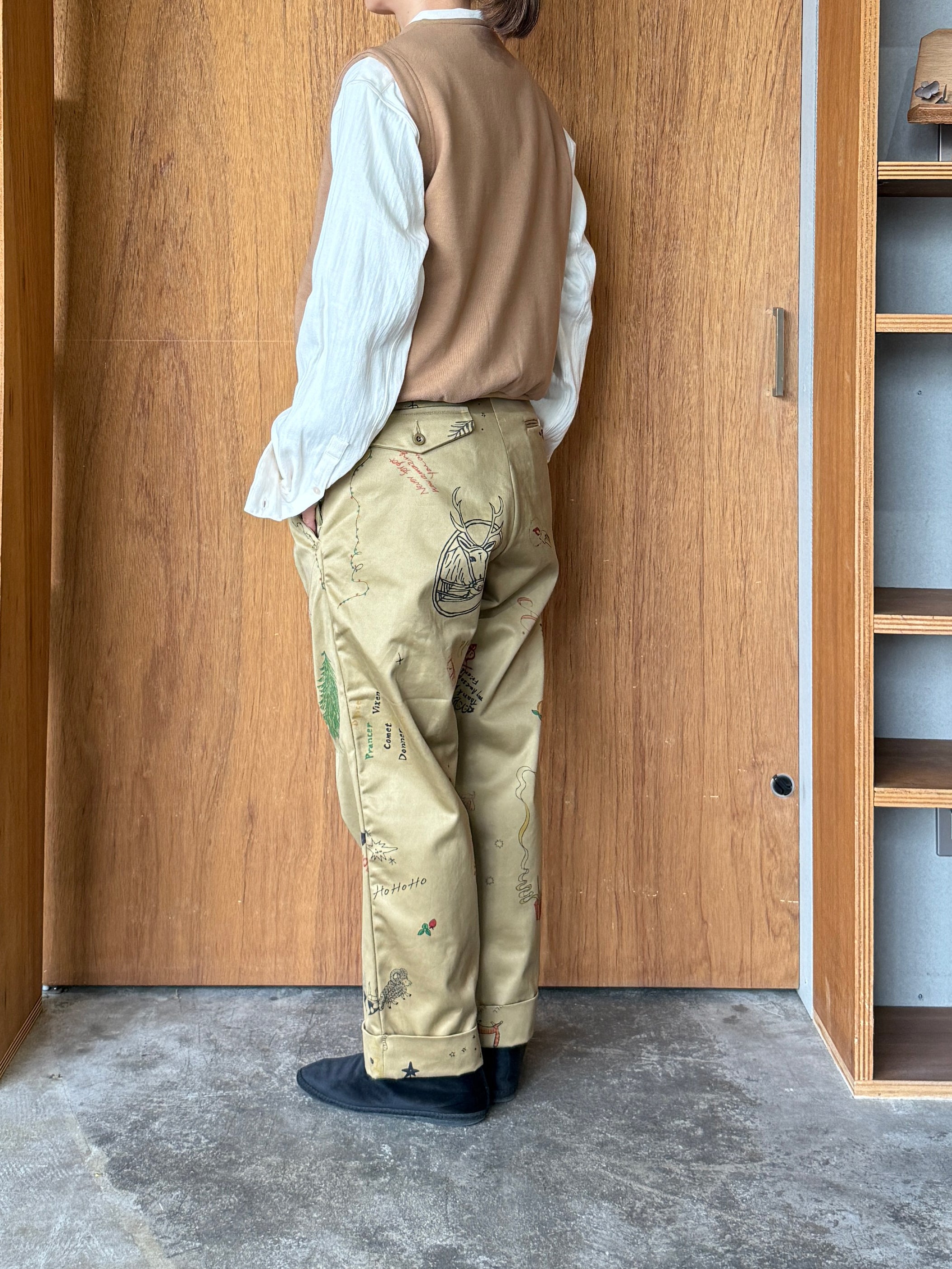 ASEEDONCLÖUD / Study uniform slacks（Beige）