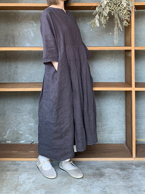 【SALE】tumugu / リネンキャンバス ワンピース（CHARCOAL）