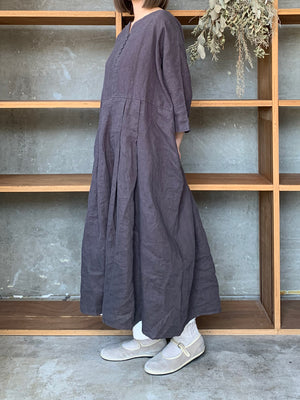【SALE】tumugu / リネンキャンバス ワンピース（CHARCOAL）