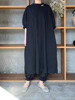 【SALE】UNIVERSAL SEVEN / USAコットン リネンコンボギャザースリーブOB（クロ）
