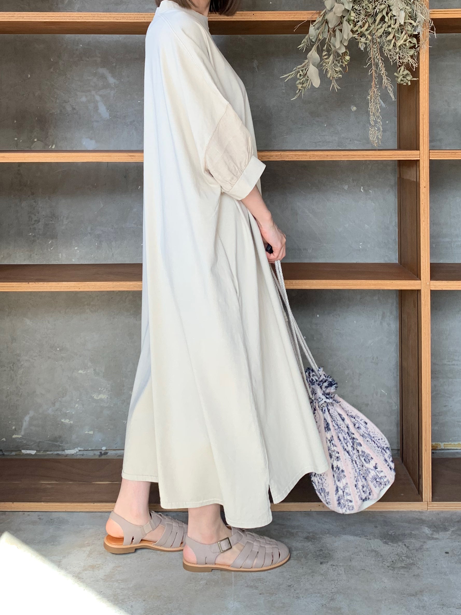 【SALE】UNIVERSAL SEVEN / USAコットン リネンコンボギャザースリーブOB（アイボリー）