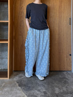 【予約】qiri / flower stitch embroidery frill pants  (lightblue*WH)