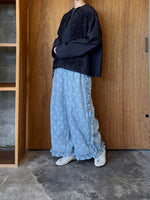 【予約】qiri / flower stitch embroidery frill pants  (lightblue*WH)