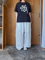 【予約】qiri / ribbon flower Tee (black)