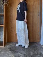 【予約】qiri / ribbon flower Tee (black)