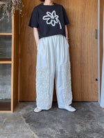 【予約】qiri / ribbon flower Tee (black)