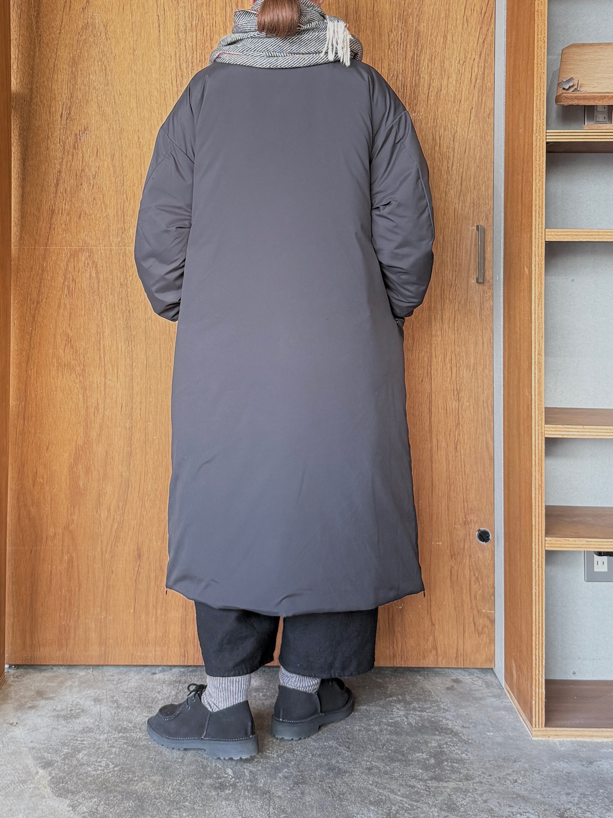 miffew / COLLARLESS DOWN COAT（BLACK）