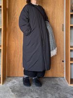 miffew / COLLARLESS DOWN COAT（BLACK）