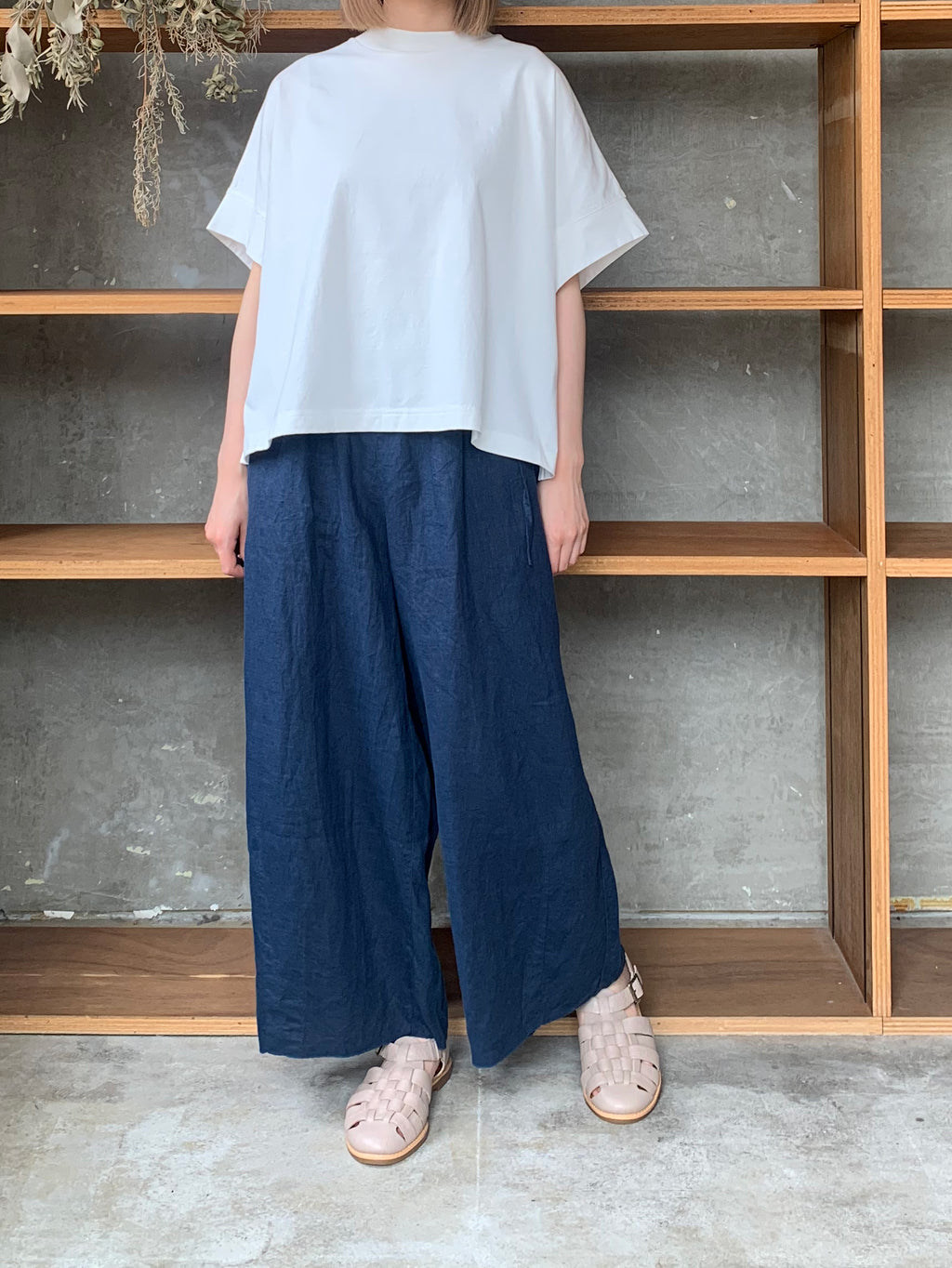 TISSU / クラシック天竺 モックネックドルマンT（シロ）