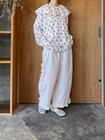 【予約】qiri /　flower stitch embroidery blouse　(white*OR)
