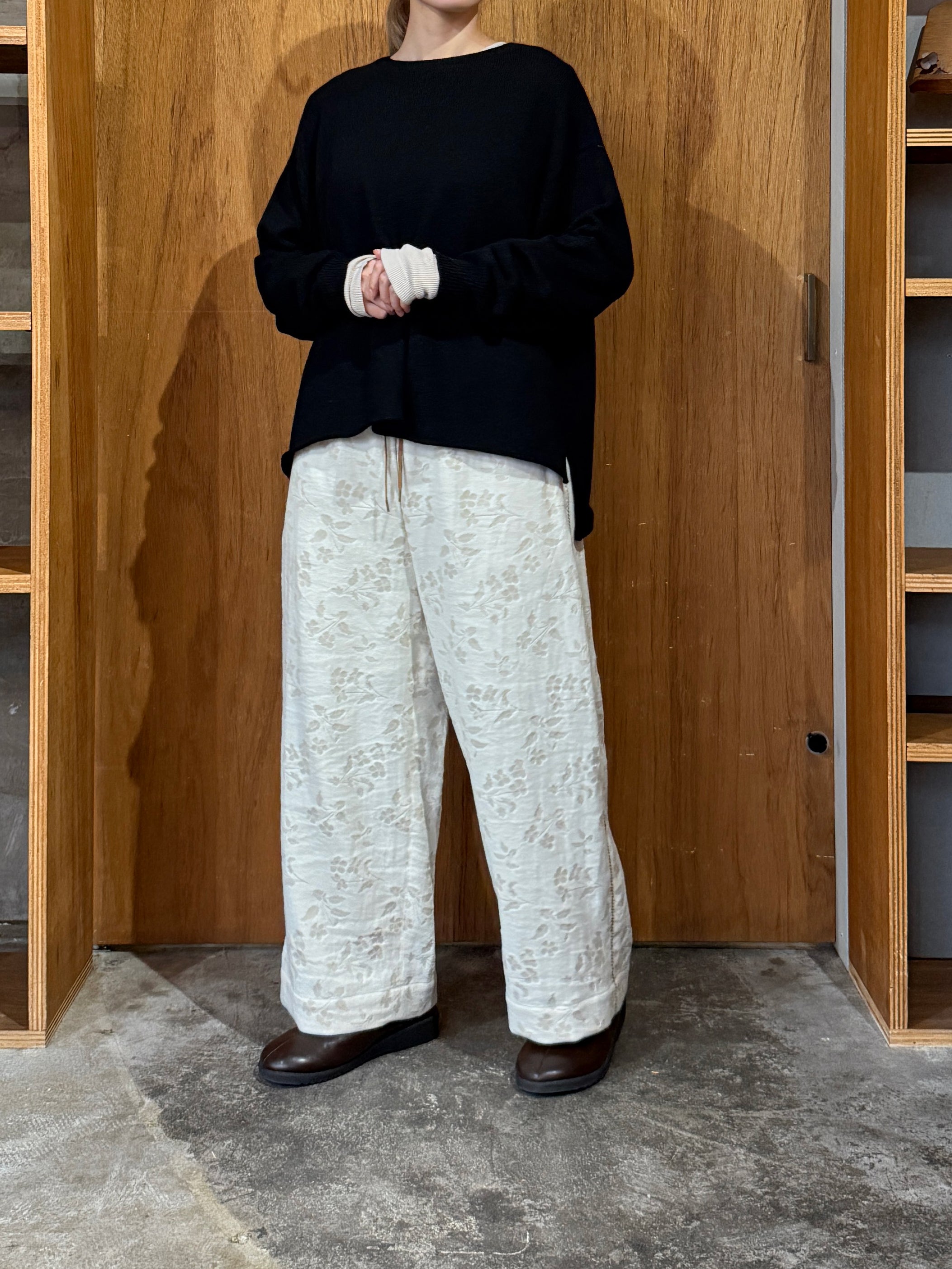 qiri / flower tale gather wide pants (キナリ)