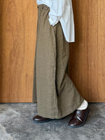 Vlas Blomme / Washed Linen Ramie Wool カーブパンツ(Olive)