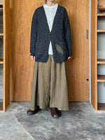 Vlas Blomme / Fluffy Baby Alpaca Wool Swallow J/Q Vネックカーディガン(D.Charcoal)