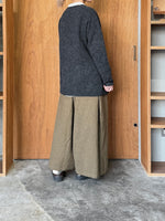 Vlas Blomme / Washed Linen Ramie Wool カーブパンツ(Olive)