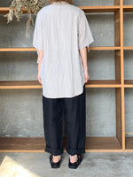 Vlas Blomme / Airy Linen 半袖シャツ（L.Gray）