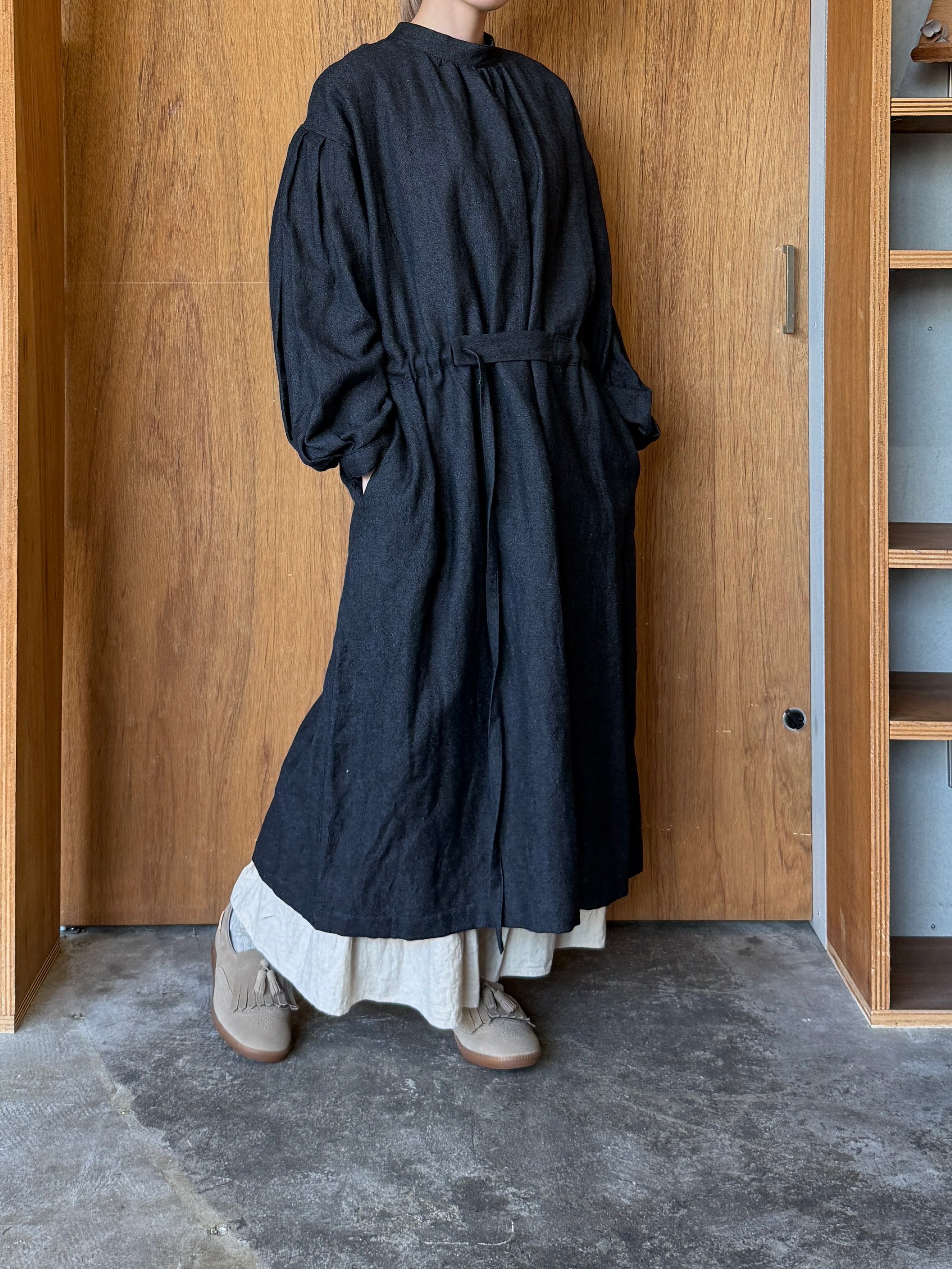 Vlas Blomme / Linen Wool Gauze ドレス(Charcoal)