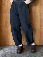 Vlas Blomme / C/L Twill (ムラ染め) ワイドダーツパンツ (D.Navy)