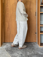 ROBE de PEAU / WOOL GAUZE CLASSIC BLOUSE (IVORY × BEIGE)