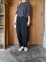 Vlas Blomme / C/L Twill (ムラ染め) ワイドダーツパンツ (D.Navy)