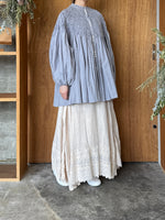 ROBE de PEAU / Circular Smocking Shirt (Smoke Sax)