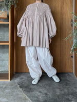 ROBE de PEAU / Circular Smocking Shirt (Greige)