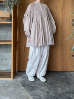 ROBE de PEAU / Circular Smocking Shirt (Greige)