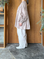 ROBE de PEAU / Circular Smocking Shirt (Greige)