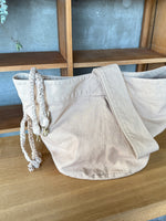 suzuki takayuki × ams, / cylinder tote bag (common oak / ベージュ)