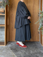 ROBE de PEAU / Circular Smocking Shirt (Charcoal)
