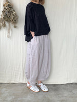 qiri / trees embroidery frill blouse (チャコール)