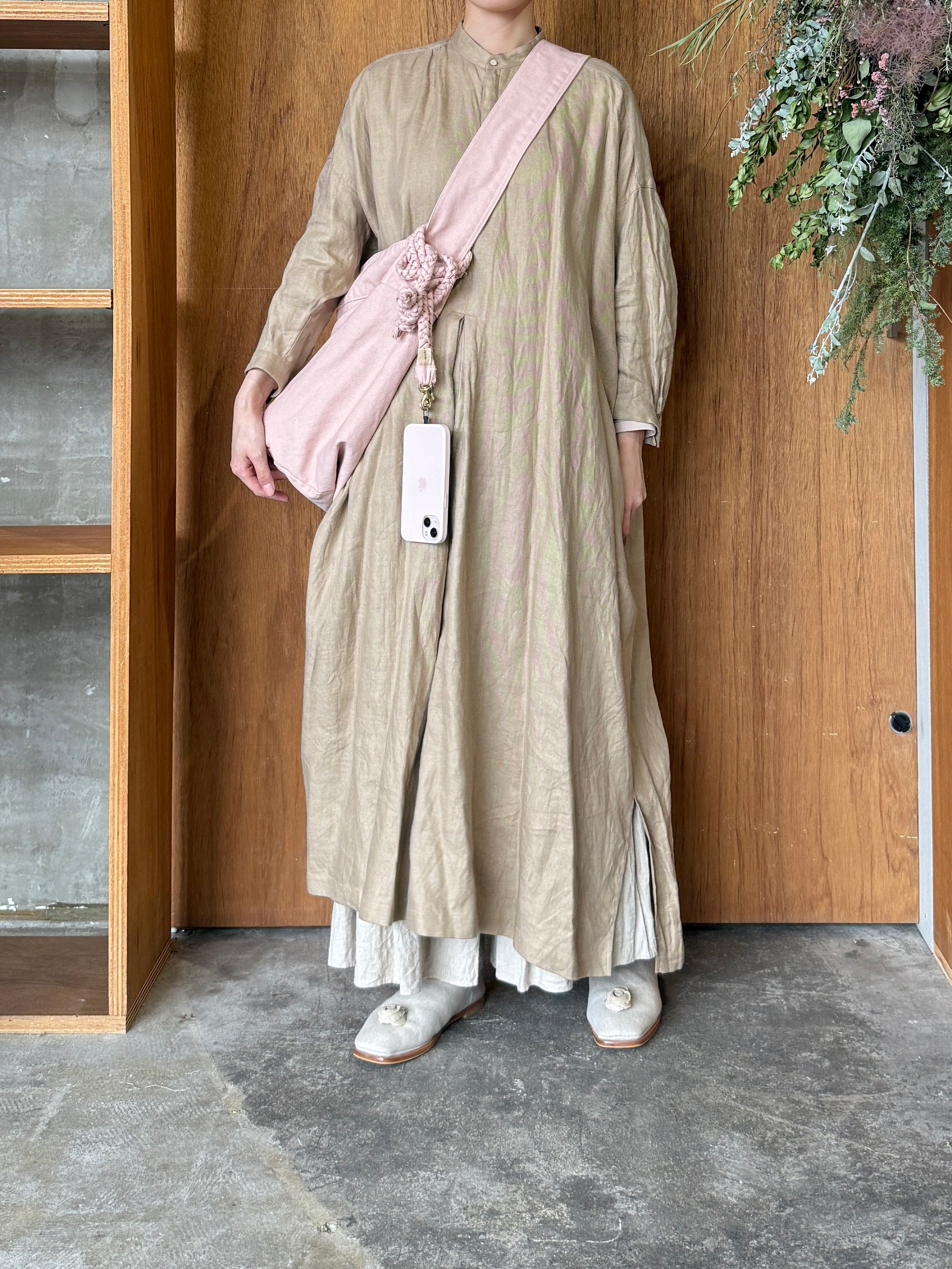 suzuki takayuki × ams, / cylinder tote bag (cloudy coral / ピンク)