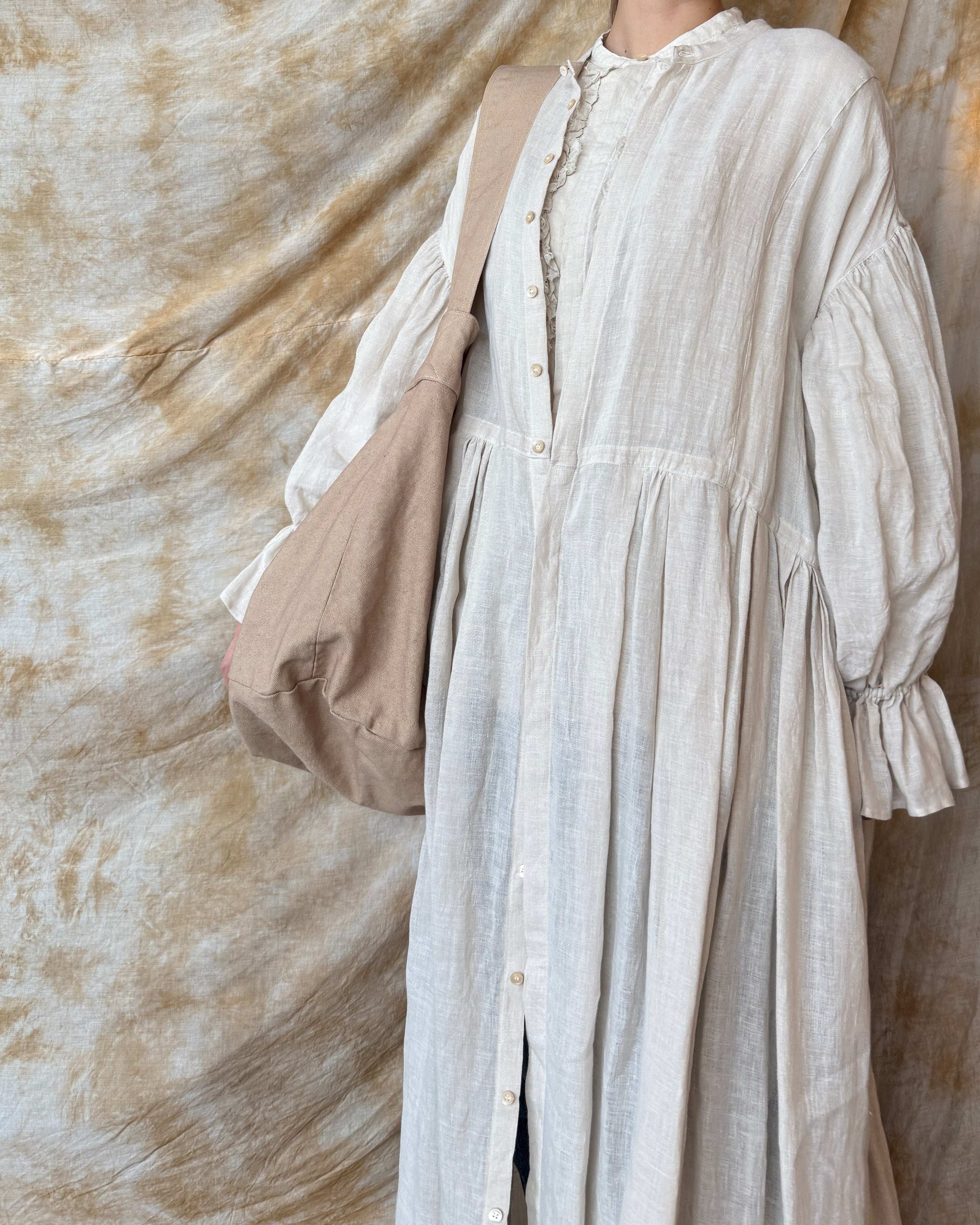 suzuki takayuki × ams, / cylinder tote bag (common oak / ベージュ)