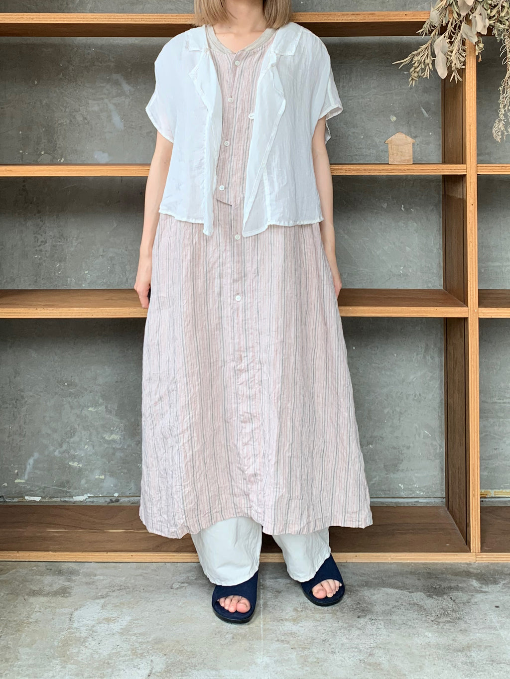 Vlas Blomme / Ramie Lawm サイドオープンブラウス(Off White)