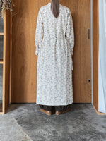 qiri / serene arabesque jacquard one-piece (ecru)