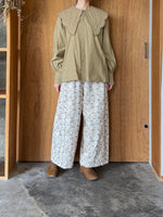 qiri / serene arabesque jacquard gather pants (ecru)